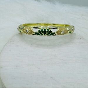 Green Floral Theme Enamel Cloisonne Bracelet Bangle
